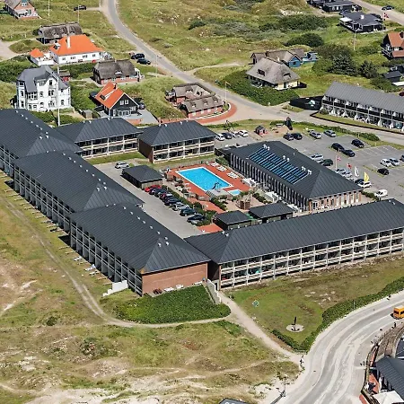 Xlv Apartment